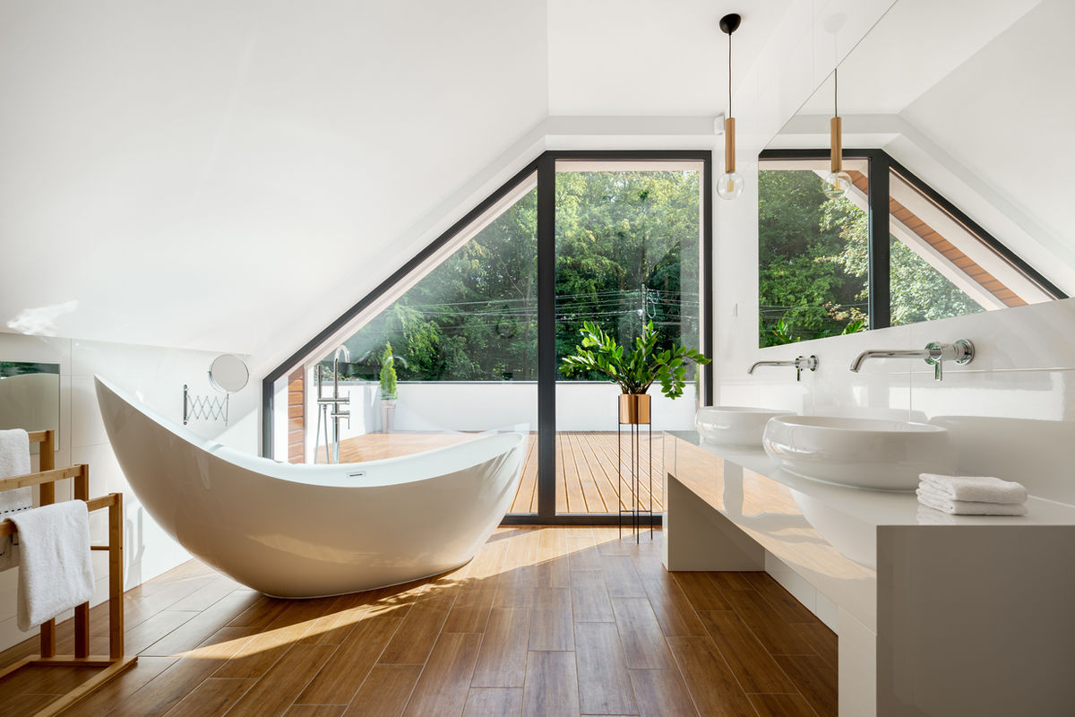 Frosted vs. Reflective Film: What’s Best for Bathroom Windows? – Low Price Window Tint